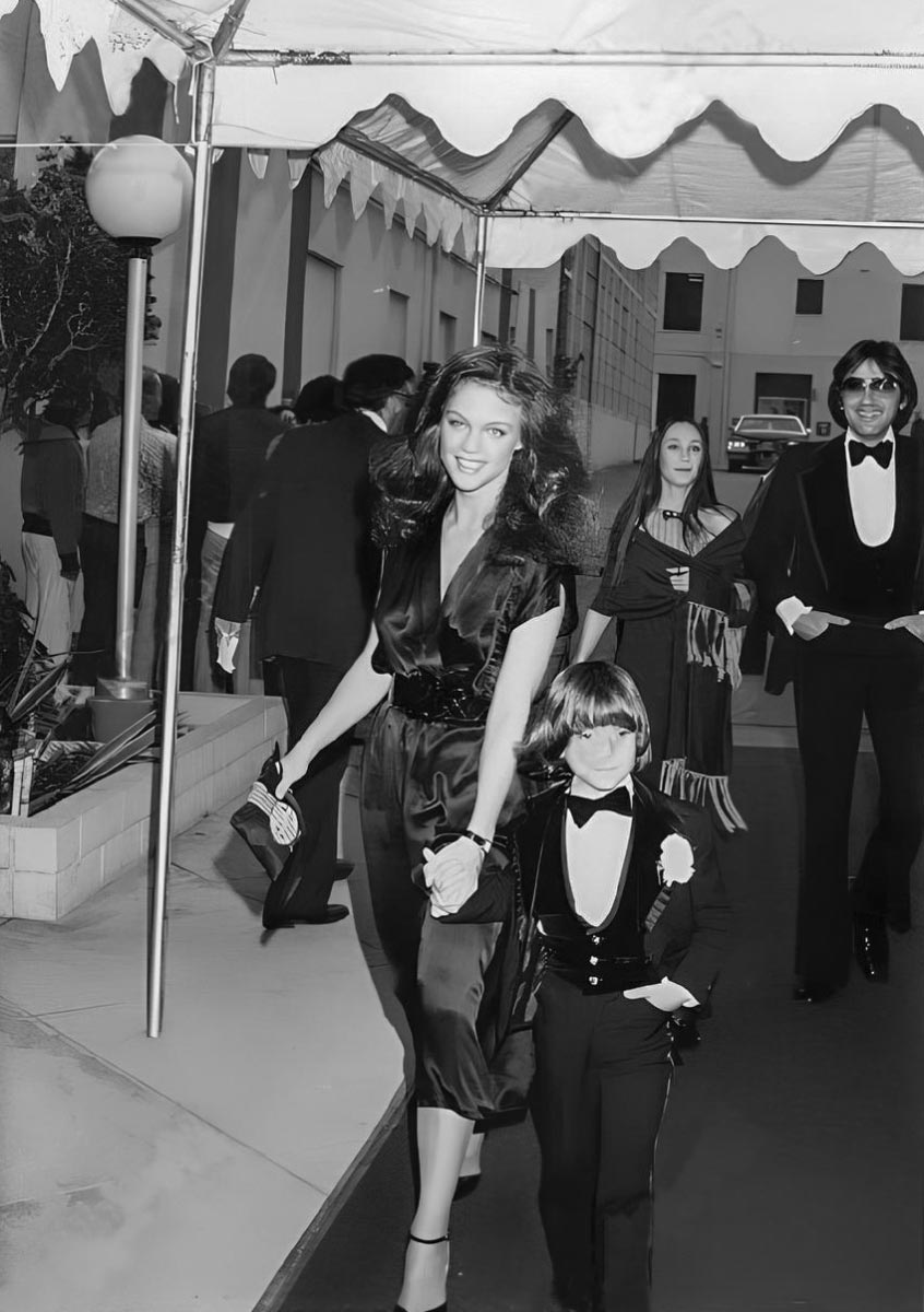 Ной с родителями направляются на церемонию вручения премии «Молодой актер», 1978 г.