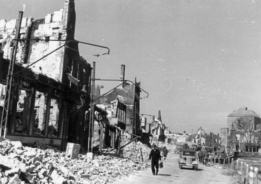 Руины Эмдена, 1945 год. Фото с официального сайта города